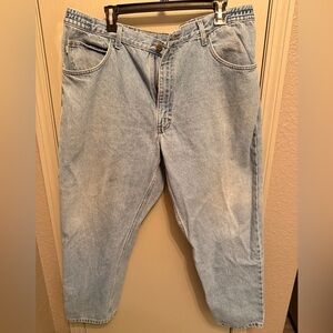 L.L. Bean Light Blue Relaxed Men's Jeans 42 x 29 Double L Comfort Waist